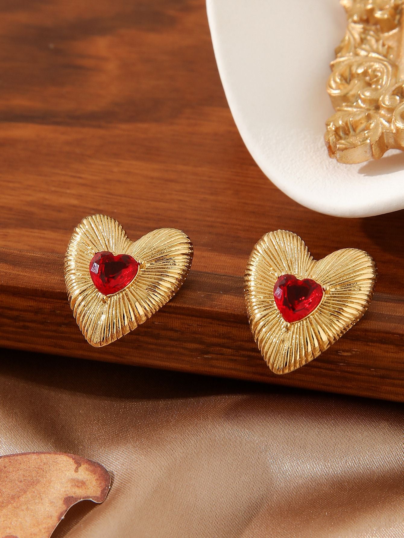 HEART STUD EARRINGS