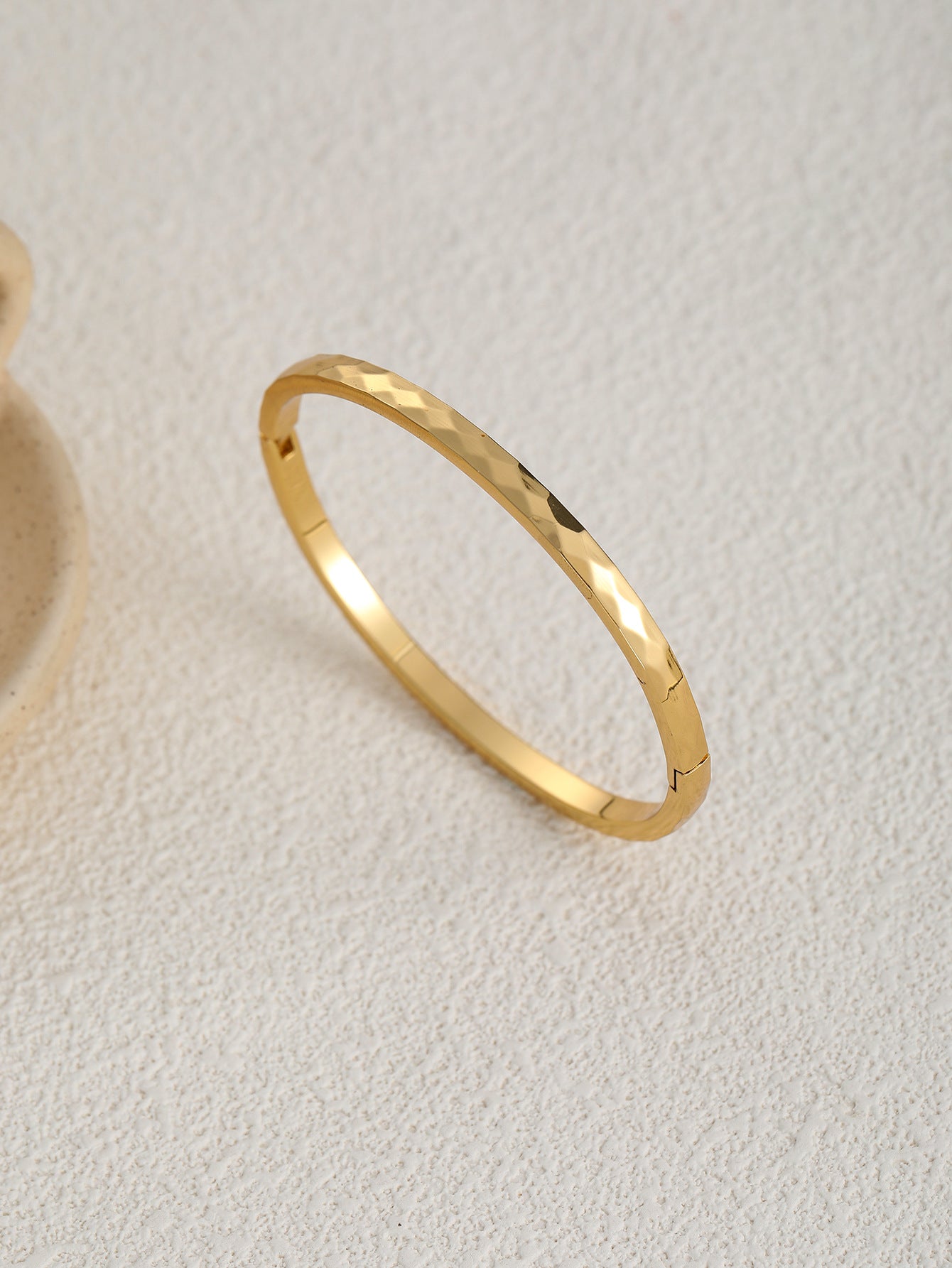 GOLD BANGLE BRACELET