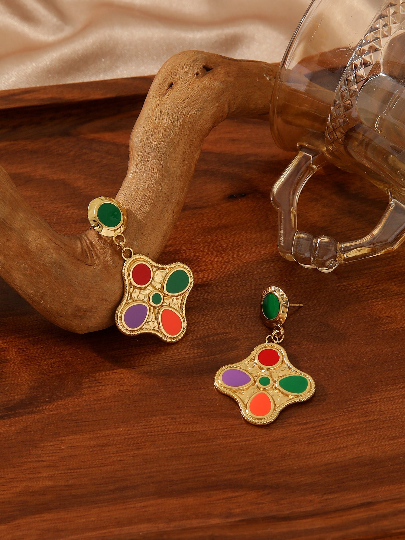 ENAMEL LUCKY CLOVER EARRINGS