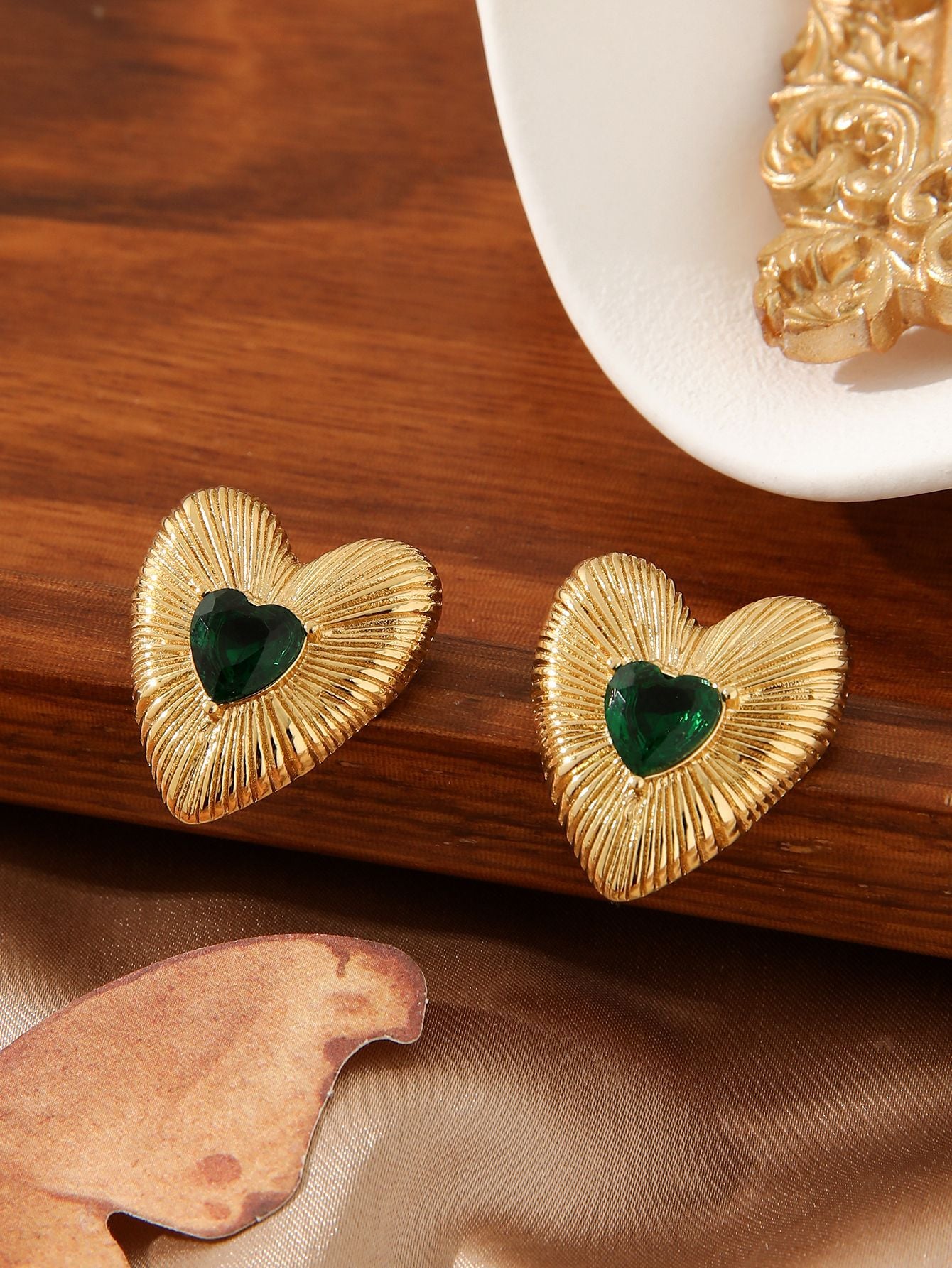 HEART STUD EARRINGS