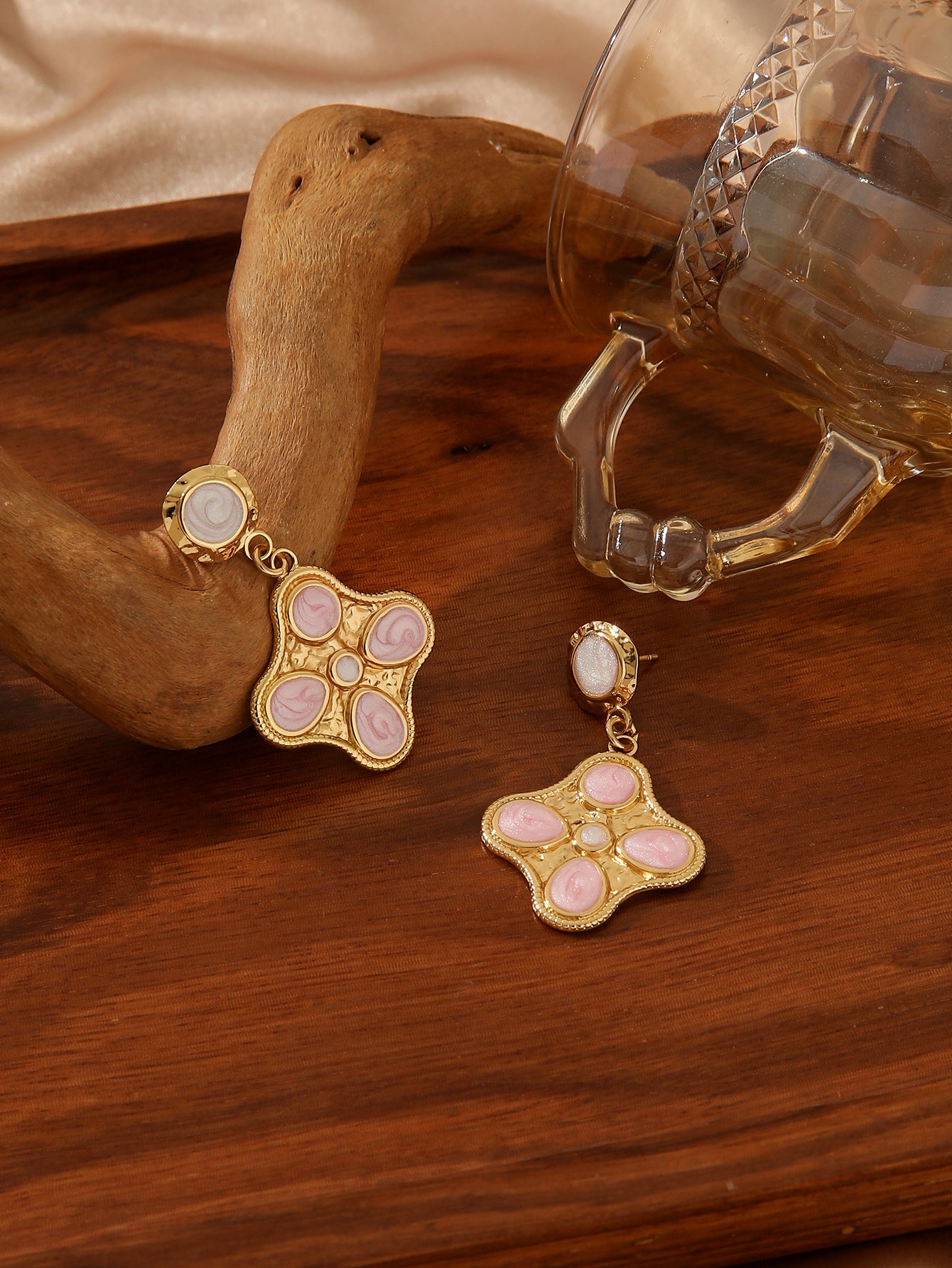 ENAMEL LUCKY CLOVER EARRINGS