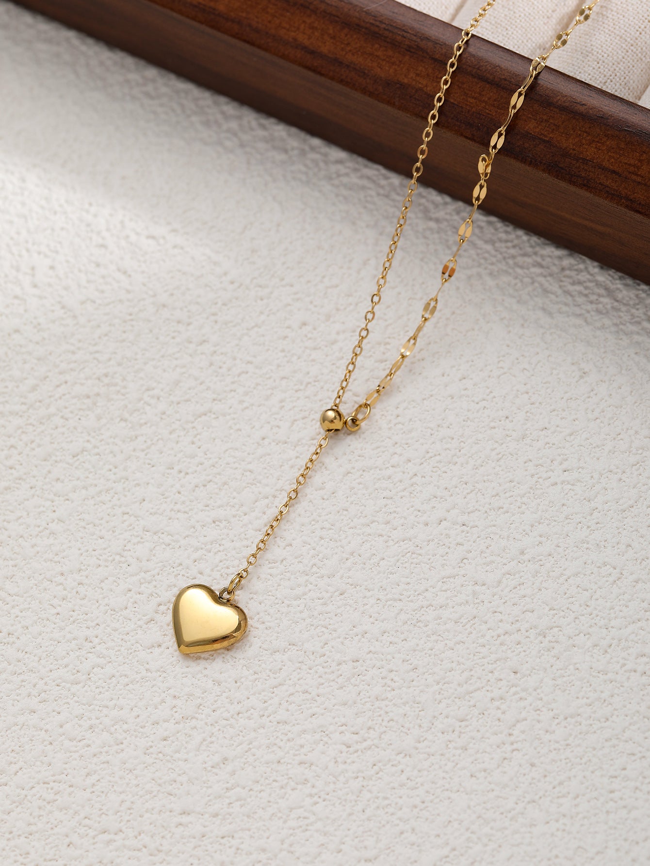 GOLD HEART PUFFY NECKLACE