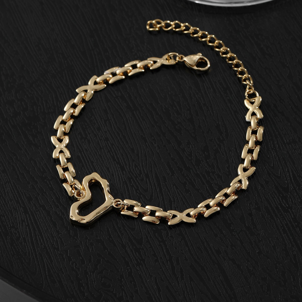 HEART GOLD CHAIN BRACELET