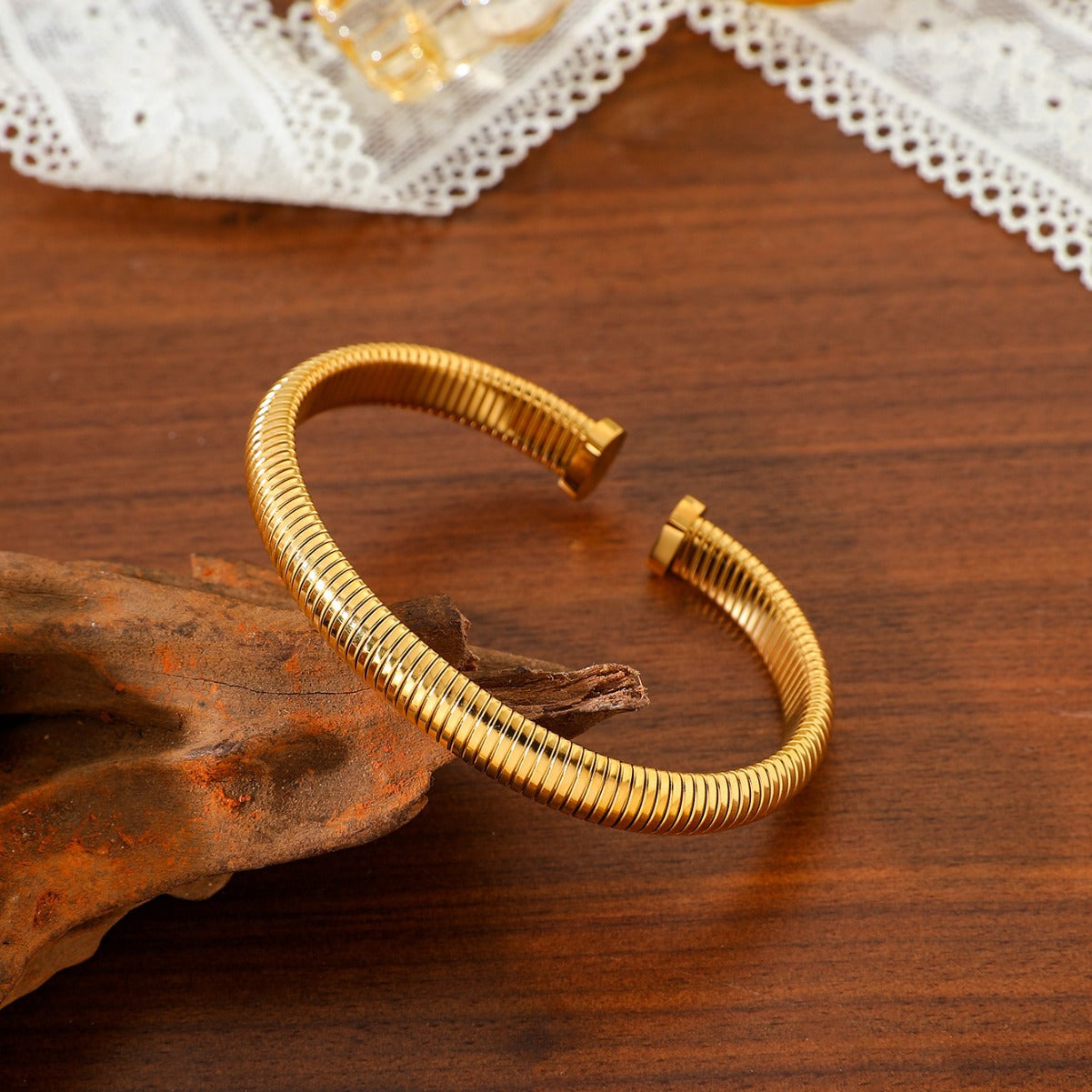 GOLD BANGLE BRACELETS