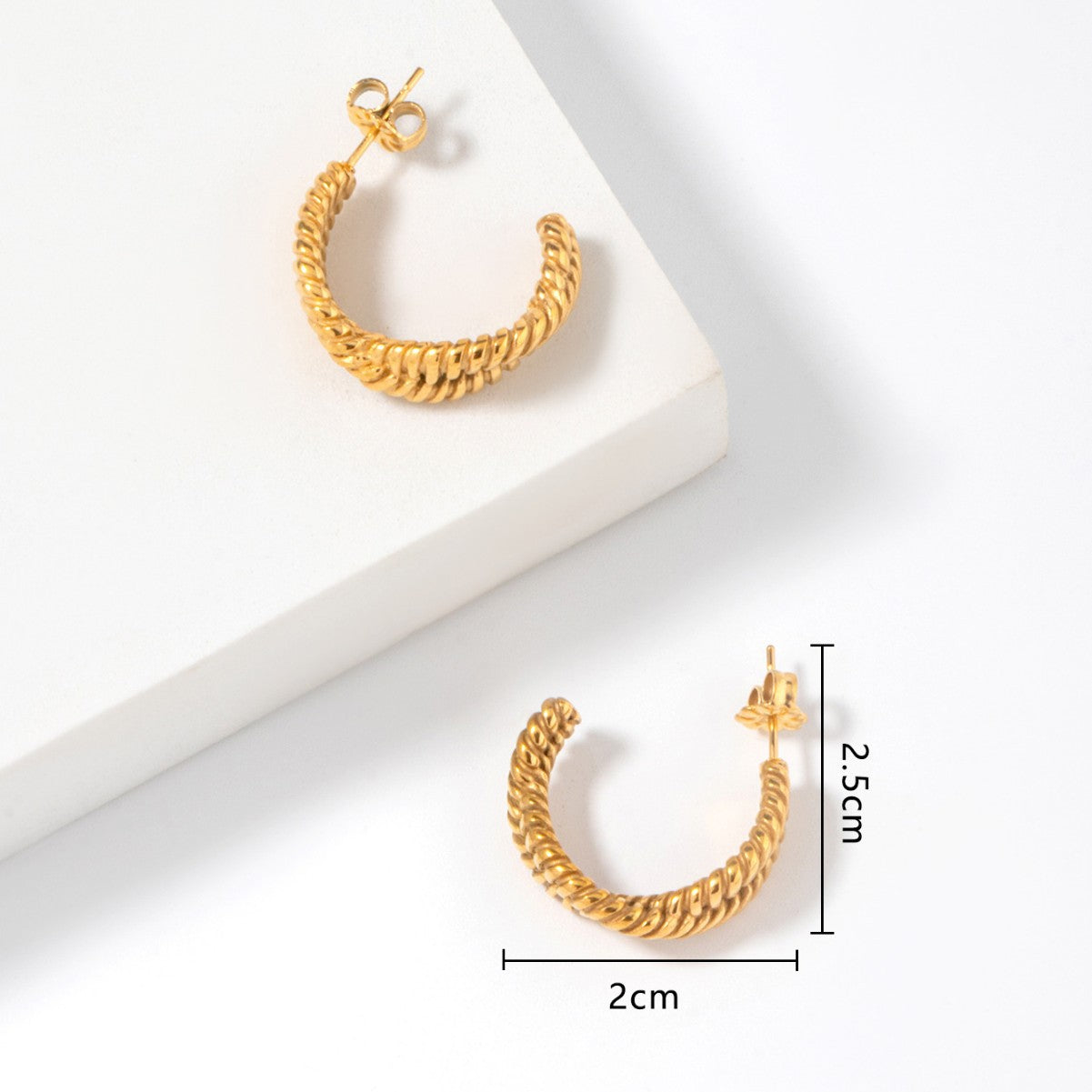 GOLD TWISTED HOOP EARRINGS