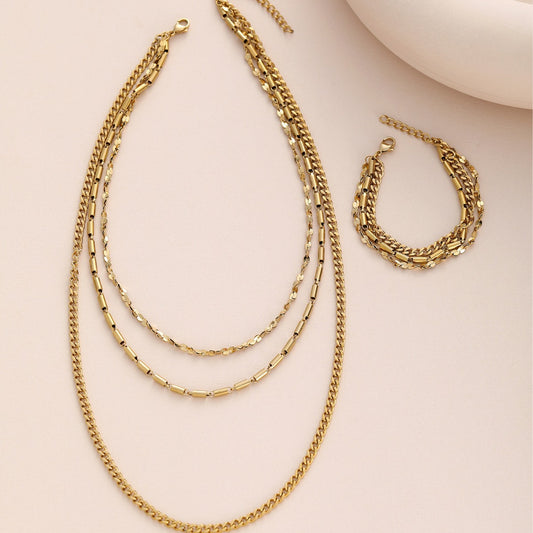 GOLD LAYERED NECKLACE