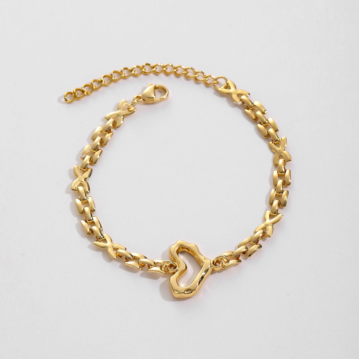 HEART GOLD CHAIN BRACELET