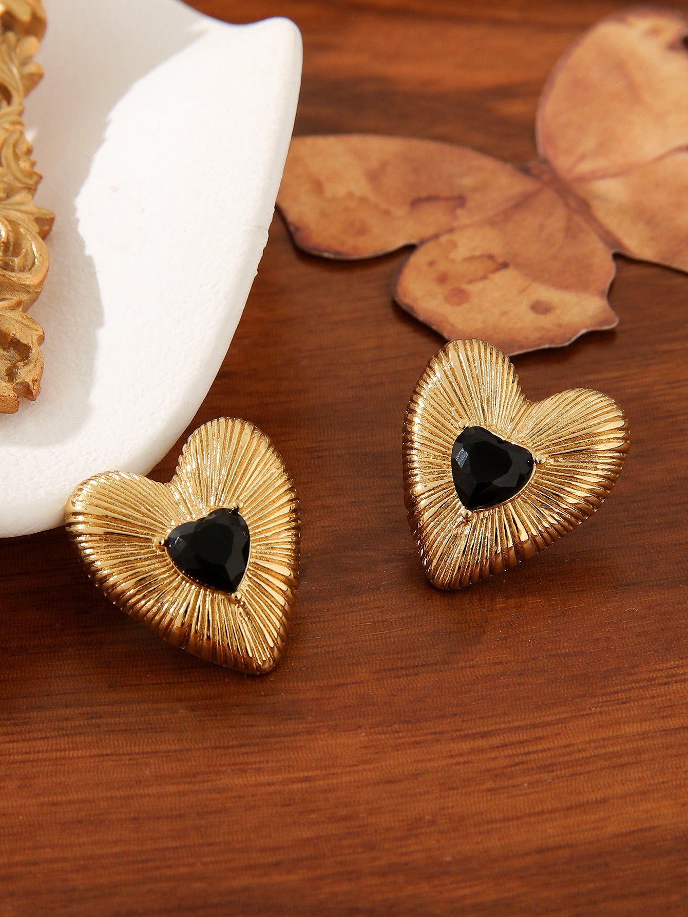 HEART STUD EARRINGS