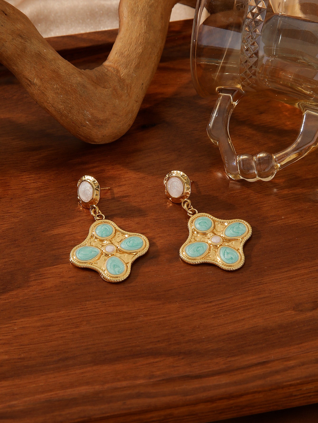 ENAMEL LUCKY CLOVER EARRINGS