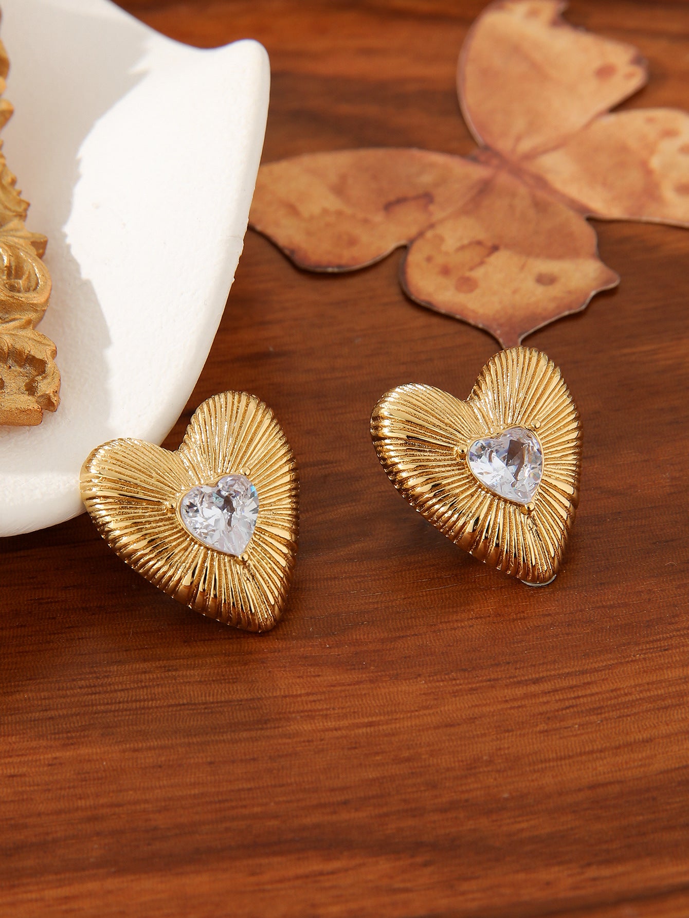 HEART STUD EARRINGS