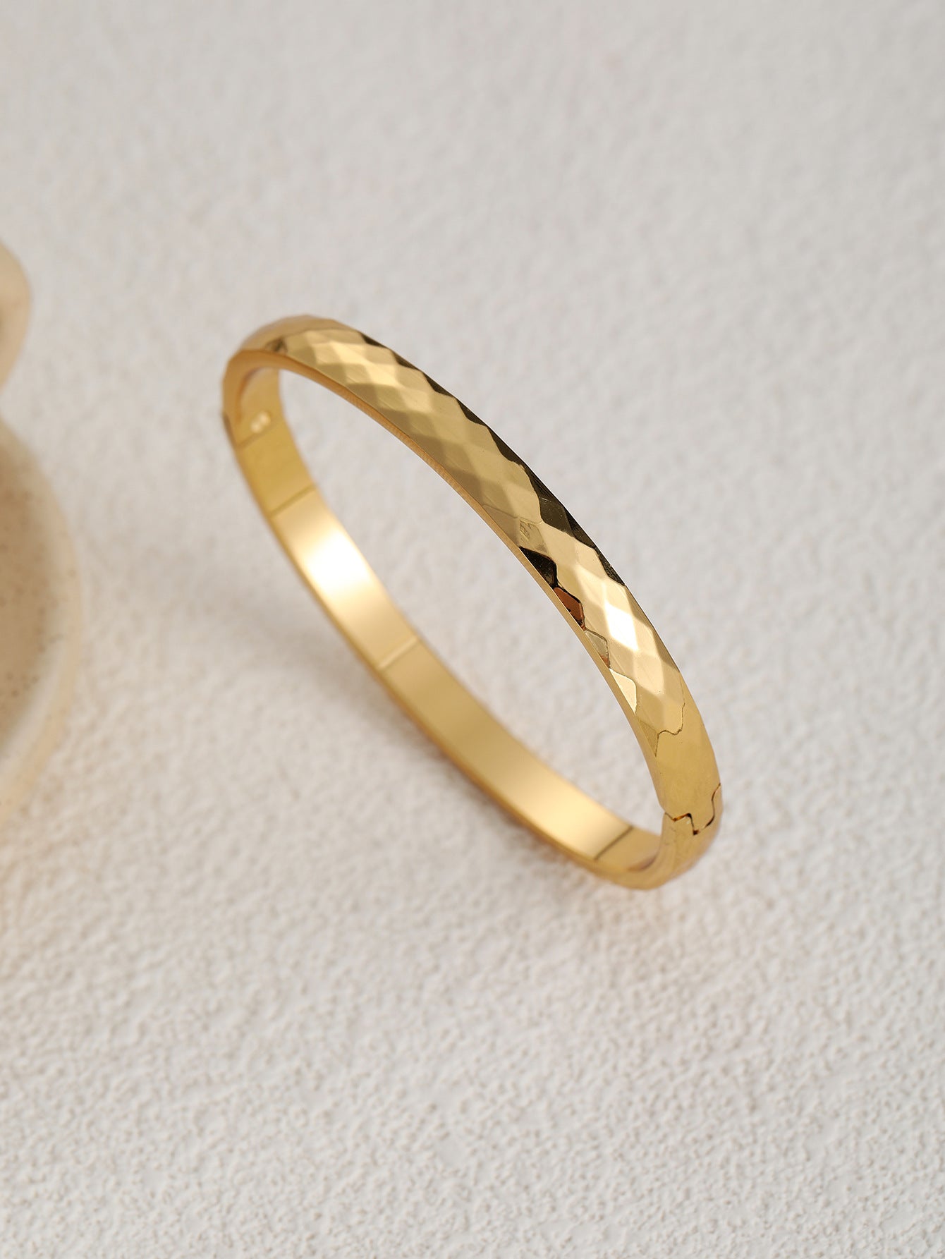 GOLD BANGLE BRACELET