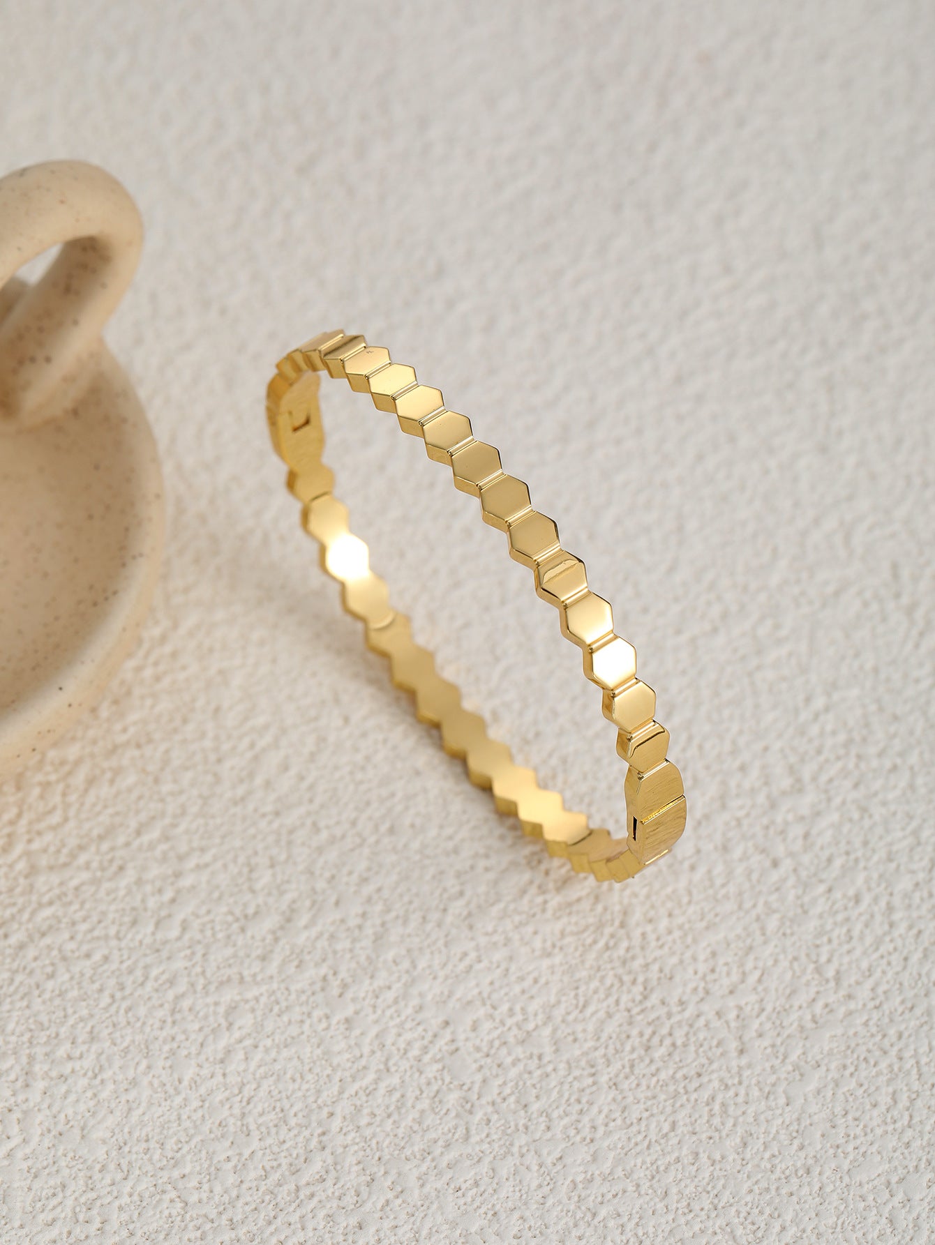 GOLD BANGLE BRACELET