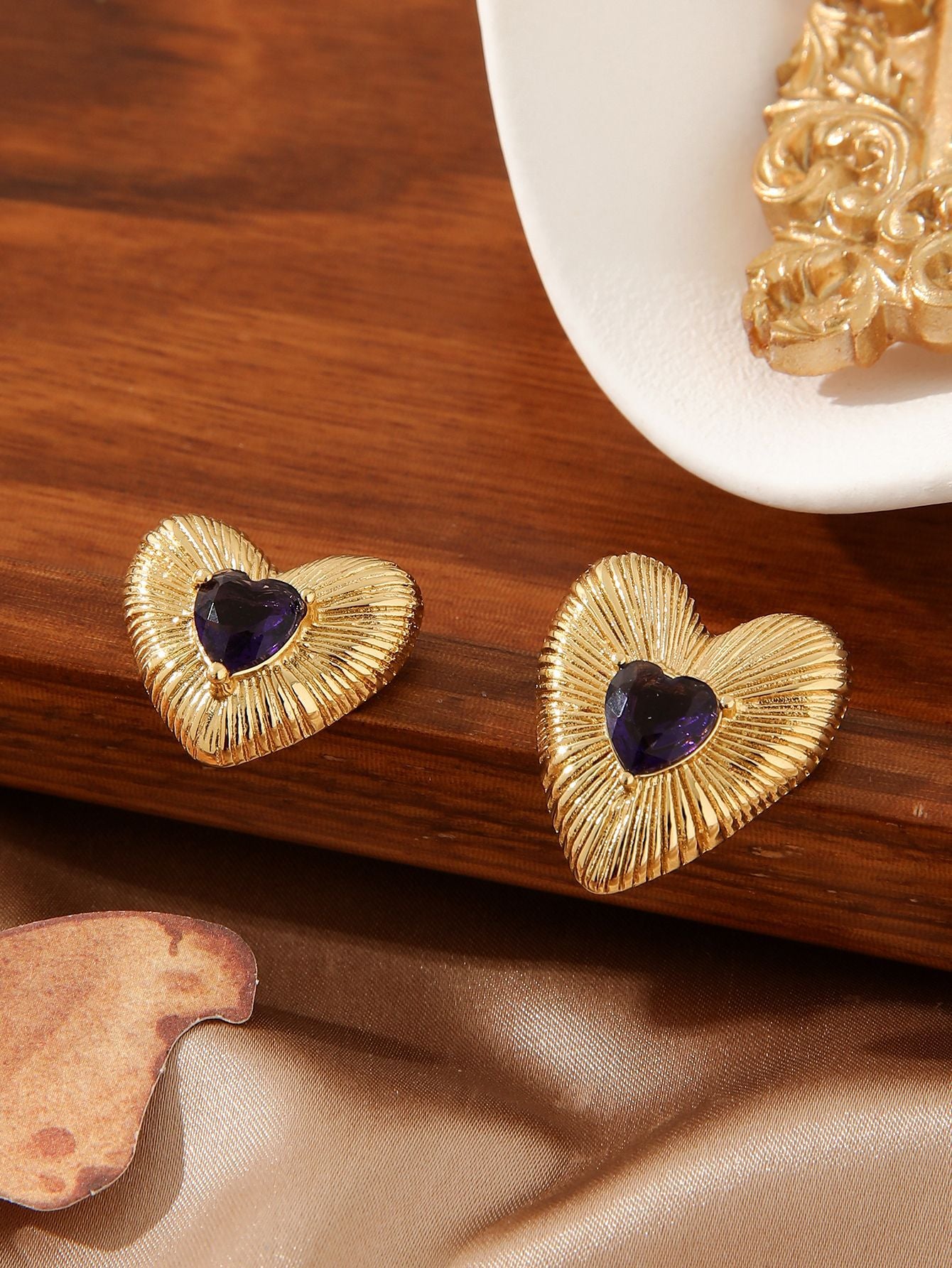 HEART STUD EARRINGS